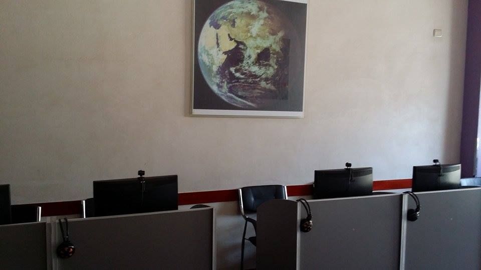 Albania Cafe Computers