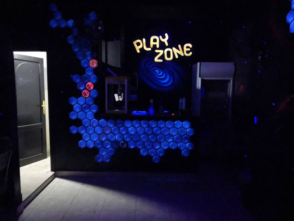 Play-zone-entrance