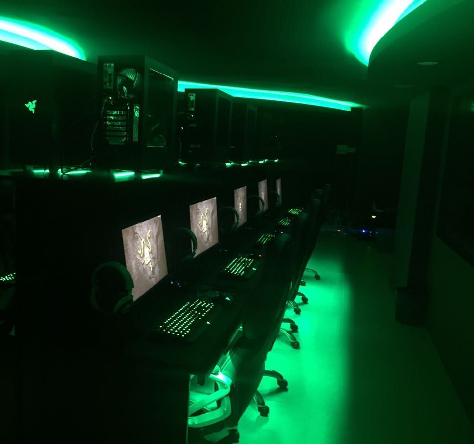 eSport Lounge Green 2