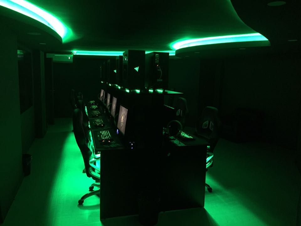 eSport Lounge Green 4