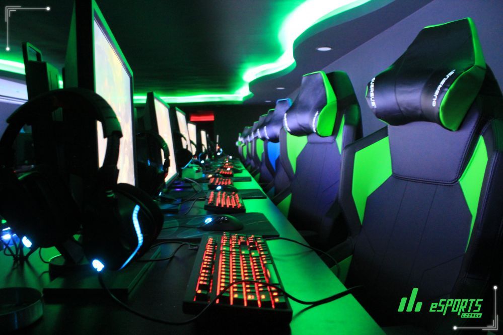 eSport Lounge Green 5