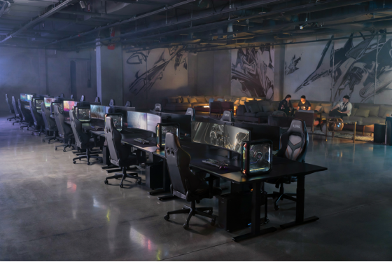 Esports PC Management: Keeping 40 Rigs Identical